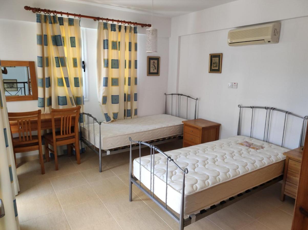 Villa Serapho Paphos Esterno foto